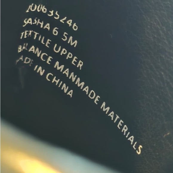 Stylish Tan Heeled Boots - Picture 12 of 12